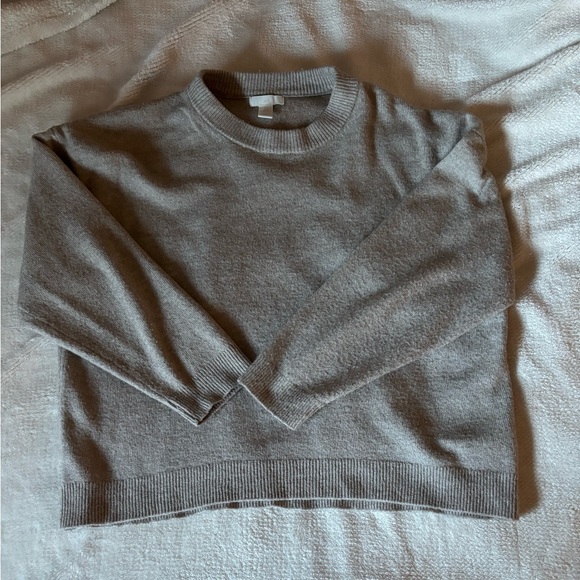 H&M Crew Neck Sweater - Picture 1 of 5